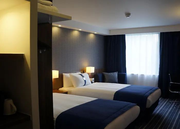 Holiday Inn Express Earls Court By IhgBoutique Hotel
